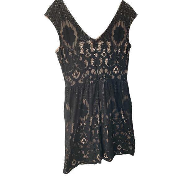 Madison Leigh Size 12 Black & Tan Lace Dress - Picture 5 of 5